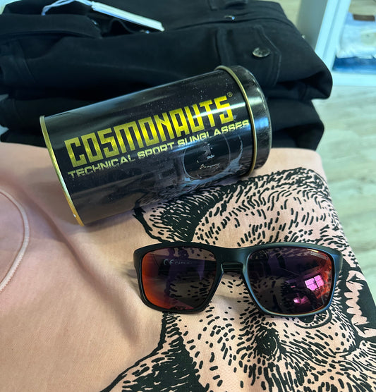 Cosmonauts - Sunglasses Tango Black Matt Red Lens Mirrored